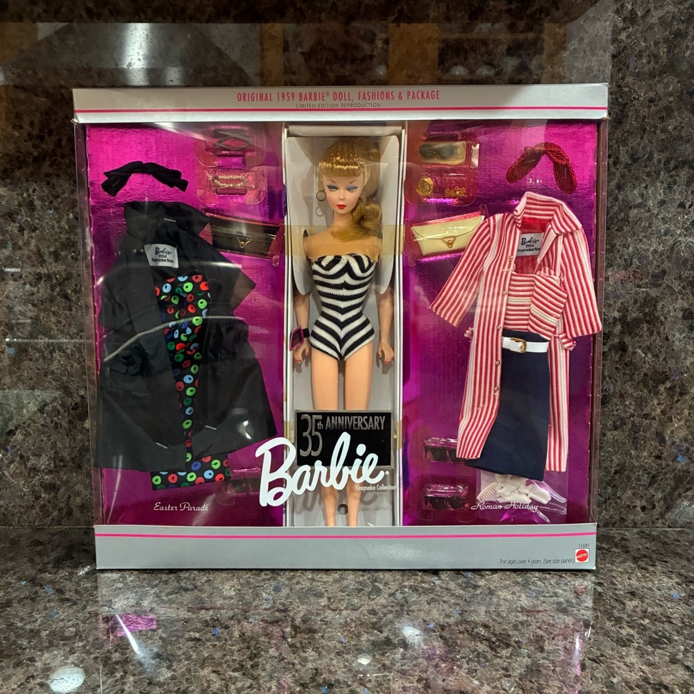1993 NRFB Barbie 35th Anniversary Fashion Gift Set Set